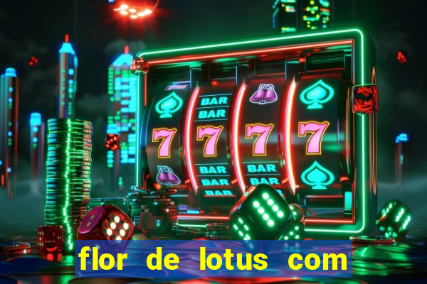 flor de lotus com lua tatuagem